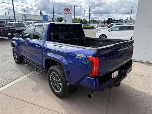 Certified 2025 Toyota Tacoma TRD Sport AWD/4WD image 4