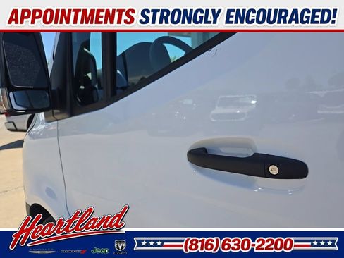 Used 2025 Mercedes-Benz Sprinter 2500 image 25