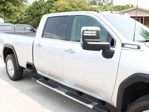 Used 2020 GMC Sierra 2500 SLT RWD image 10