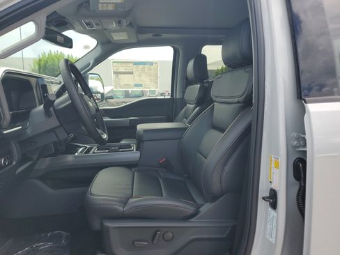 New 2026 Ford F250 Lariat w/ Black Appearance Package image 11