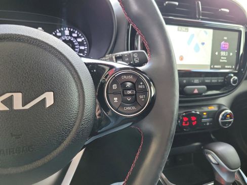Used 2022 Kia Soul Turbo image 19