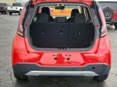 Used 2024 Kia Soul LX w/ Option Group 015 image 8