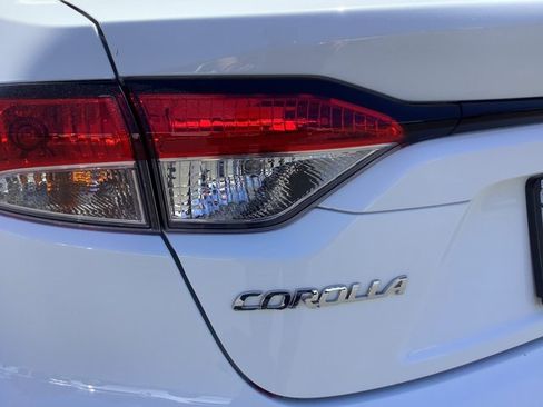 Used 2023 Toyota Corolla LE image 41