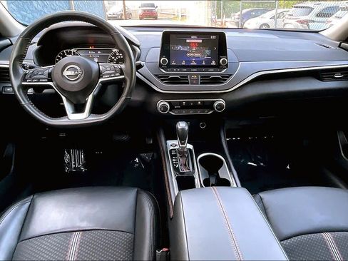 Used 2023 Nissan Altima 2.5 SR FWD image 15
