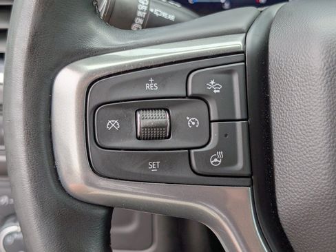 Used 2024 Chevrolet Suburban Premier RWD image 27