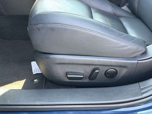 Used 2025 MAZDA MAZDA3 s FWD image 14