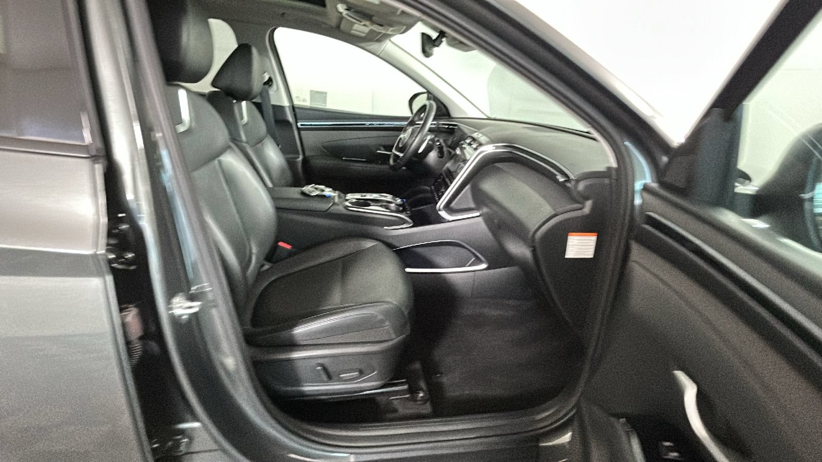 Used 2024 Hyundai Tucson Limited AWD/4WD image 36