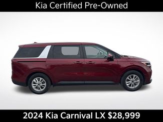 Certified 2024 Kia Carnival LX video 2