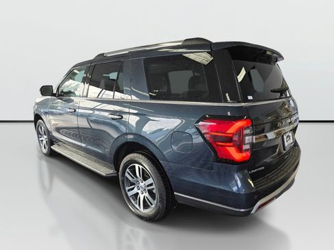 Used 2024 Ford Expedition Limited AWD/4WD image 5