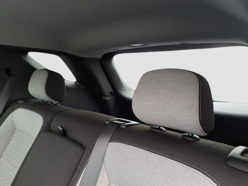 Used 2023 Chevrolet Equinox LS image 17