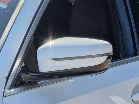 Used 2020 BMW 330i Sedan w/ Convenience Package image 10