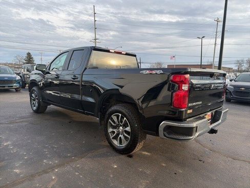 Used 2025 Chevrolet Silverado 1500 LT image 6