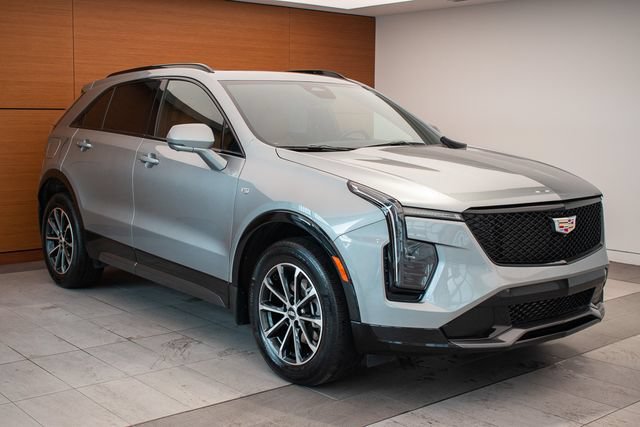 Certified 2025 Cadillac XT4 Sport AWD/4WD image 5
