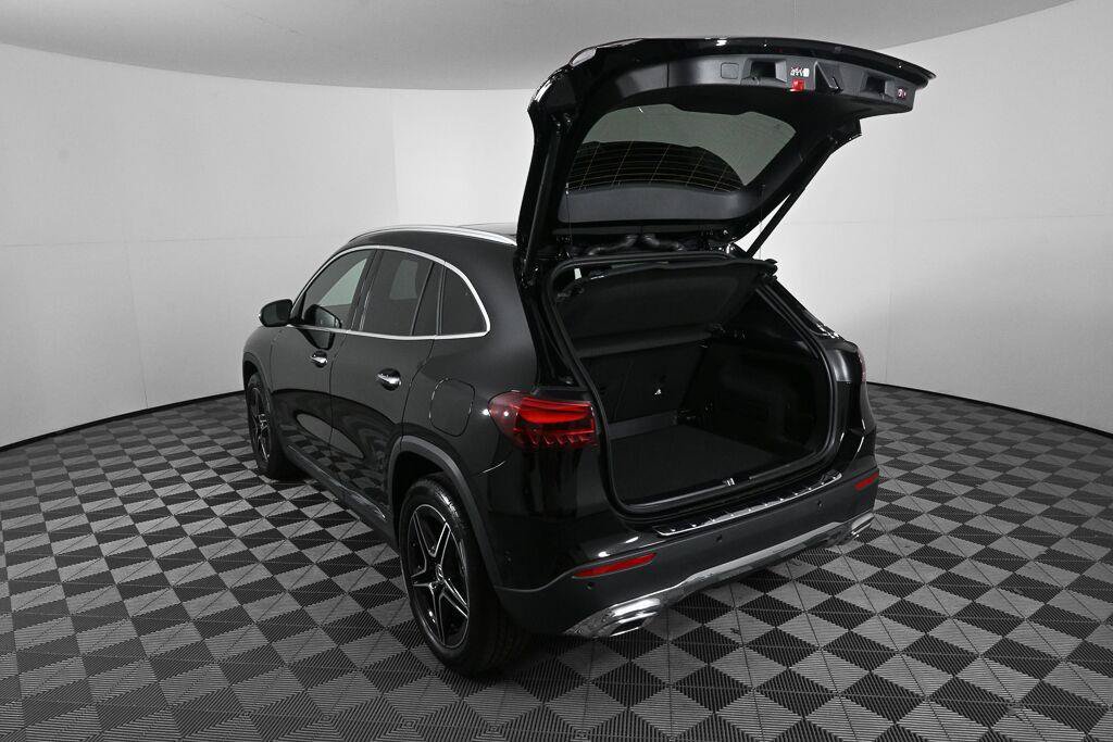 Used 2026 Mercedes-Benz GLA 250 image 32