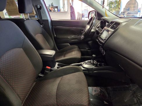 Used 2017 Mitsubishi Outlander Sport SE image 51