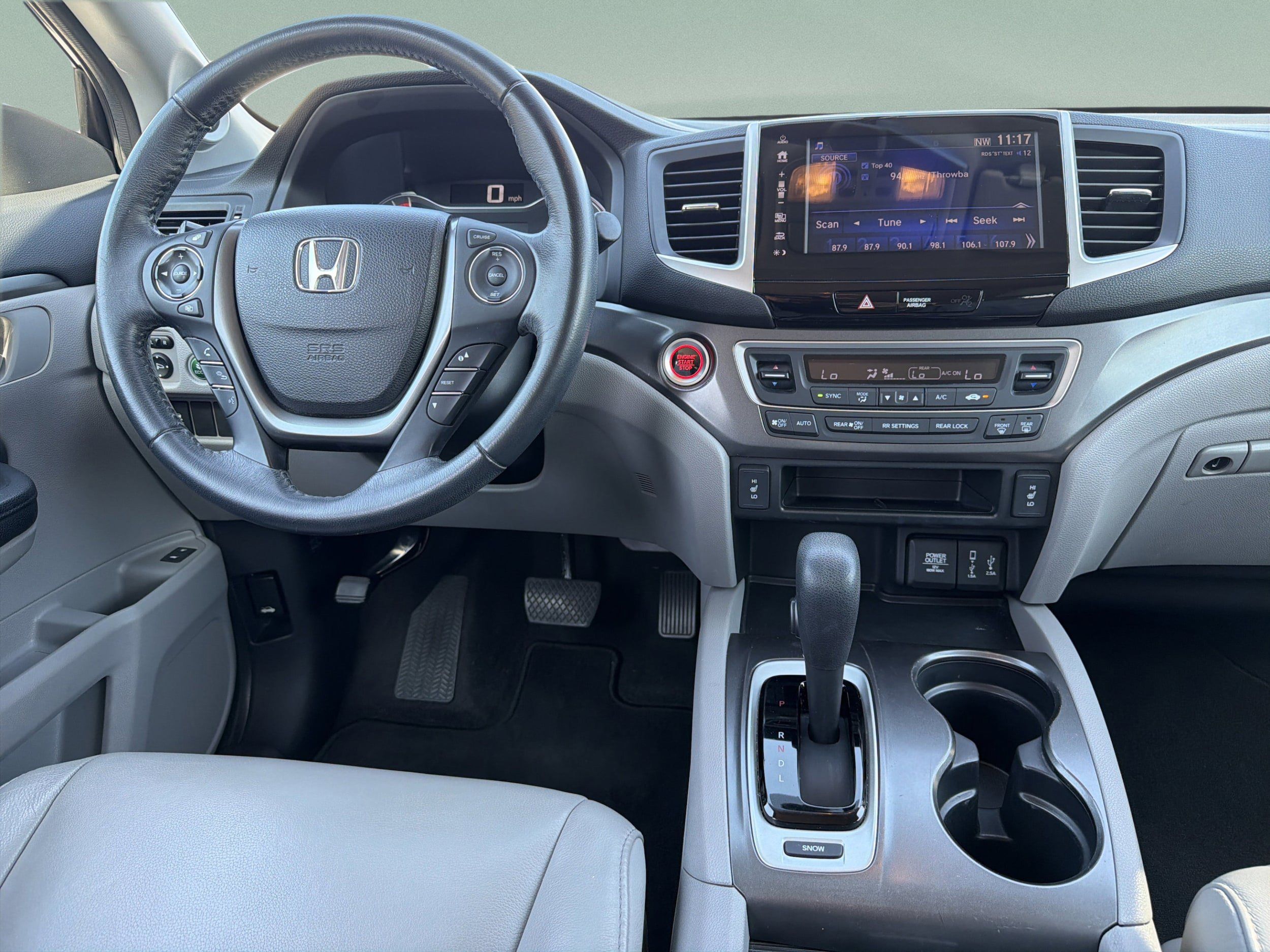Used 2017 Honda Pilot EX-L image 10