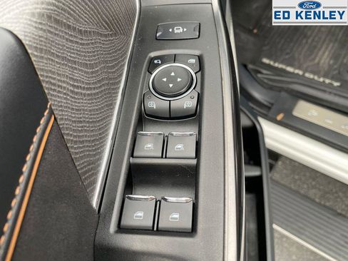 Used 2024 Ford F250 Platinum image 26