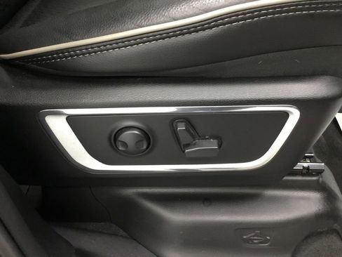 Used 2023 RAM 1500 Laramie AWD/4WD image 43