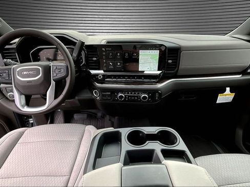 New 2026 GMC Sierra 3500 SLE w/ SLE Convenience Package AWD/4WD image 5