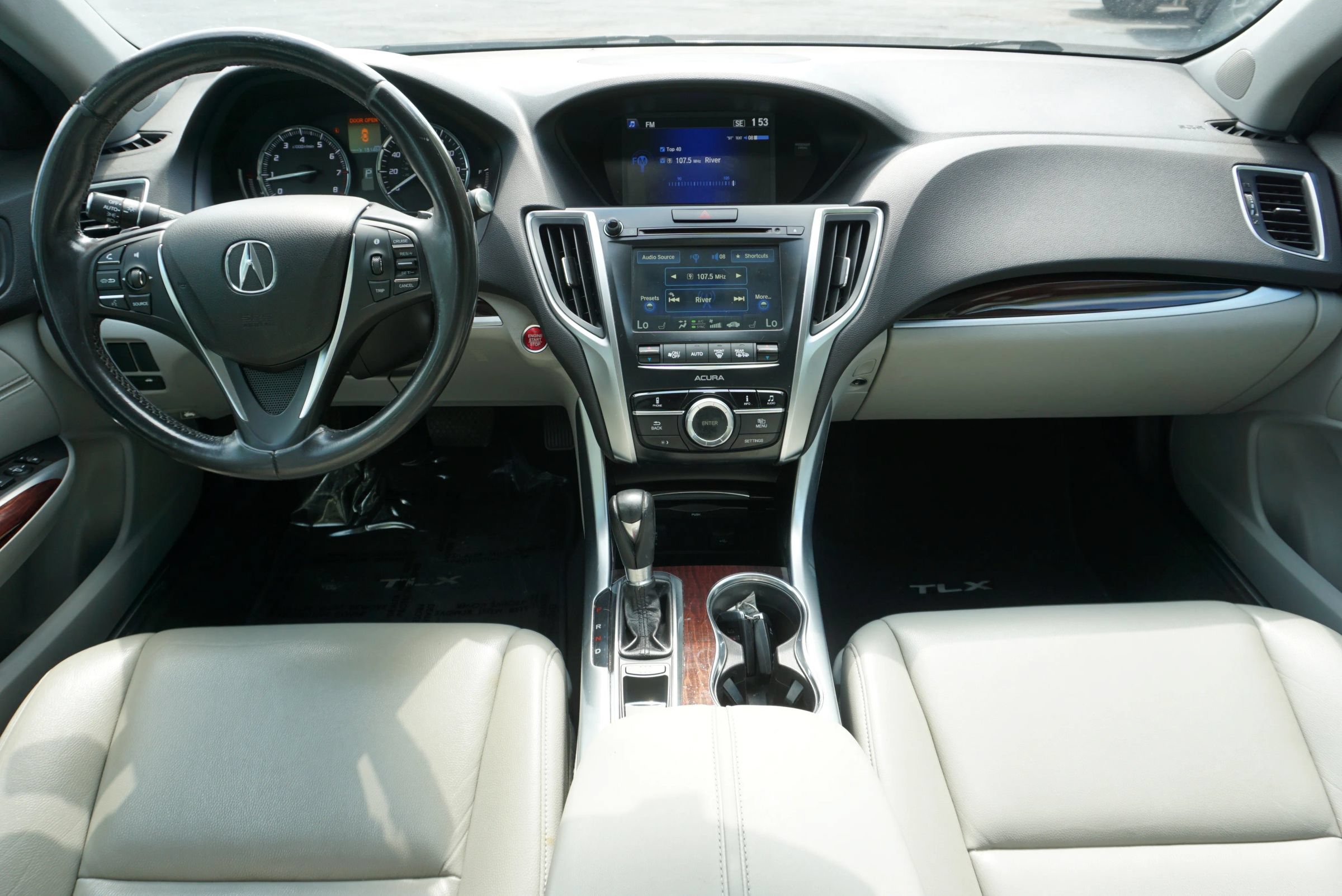 Used 2016 Acura TLX FWD image 19