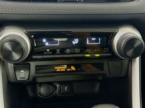 Certified 2022 Toyota RAV4 LE FWD image 17