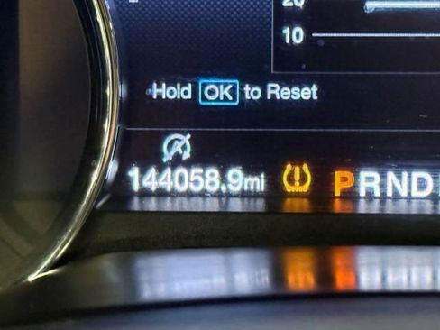 Used 2019 Ford Expedition Platinum image 16