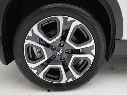 Used 2024 Subaru Ascent Limited image 9