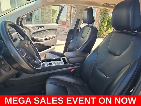 Used 2022 Ford Edge Titanium w/ Equipment Group 301A AWD/4WD image 15