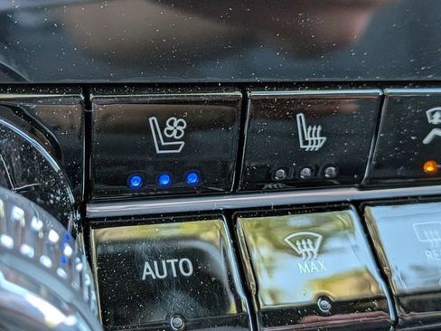 New 2026 GMC Canyon Denali image 25