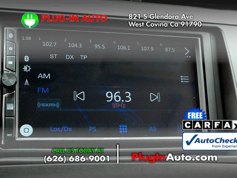 Used 2012 Toyota Prius Three w/ Solar Roof Pkg FWD image 22