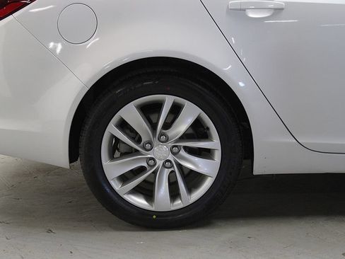 Used 2016 Buick Regal FWD image 33
