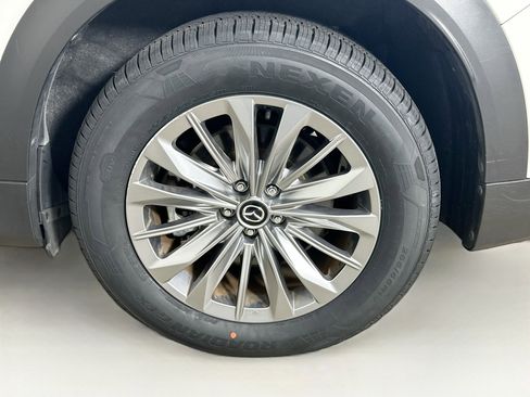 Used 2024 MAZDA CX-90 Plug-In Hybrid w/ Preferred AWD/4WD image 11