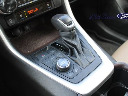 Used 2022 Toyota RAV4 Limited w/ Limited Grade Weather Package AWD/4WD image 19