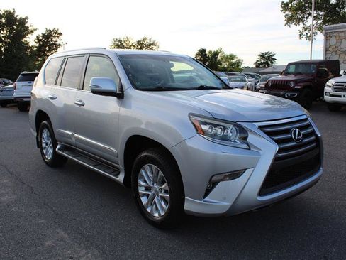 Used 2015 Lexus GX 460 w/ Premium Package AWD/4WD image 8