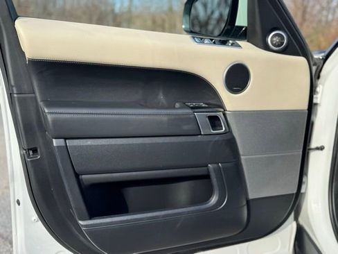 Used 2021 Land Rover Range Rover Sport HSE Silver Edition image 11