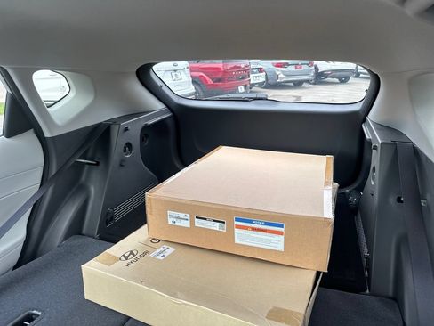 New 2026 Hyundai Kona SEL Premium FWD image 27