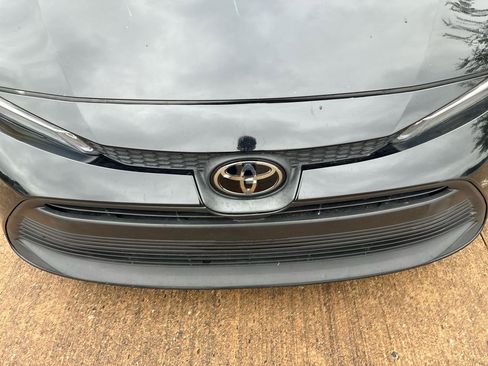 Used 2023 Toyota Corolla LE image 6