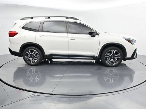 Used 2024 Subaru Ascent Limited AWD/4WD image 9