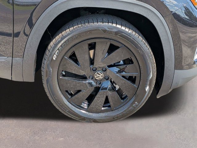 New 2026 Volkswagen Atlas SE FWD image 11