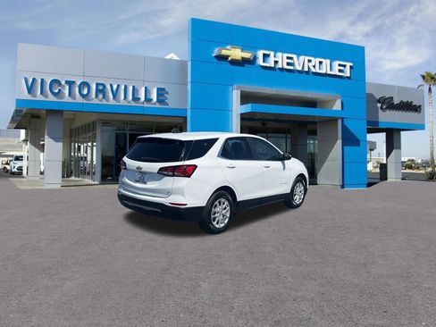 Used 2024 Chevrolet Equinox LT FWD image 5