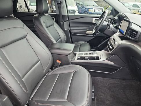 Certified 2023 Ford Explorer XLT w/ Equipment Group 202A RWD image 12