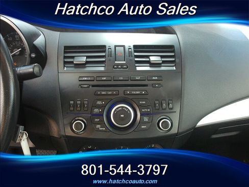 Used 2013 MAZDA MAZDA3 i Sport image 21