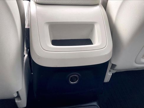 Used 2018 Volvo XC60 T8 Inscription w/ Advanced Package image 37