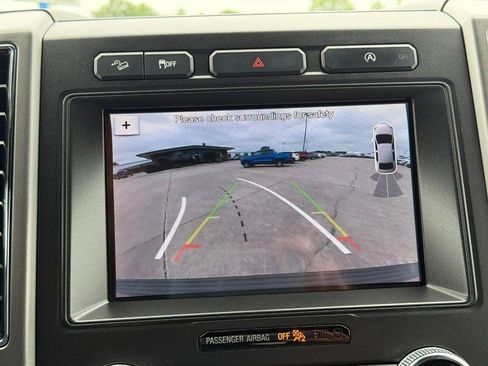 Used 2019 Ford Expedition XLT AWD/4WD image 42