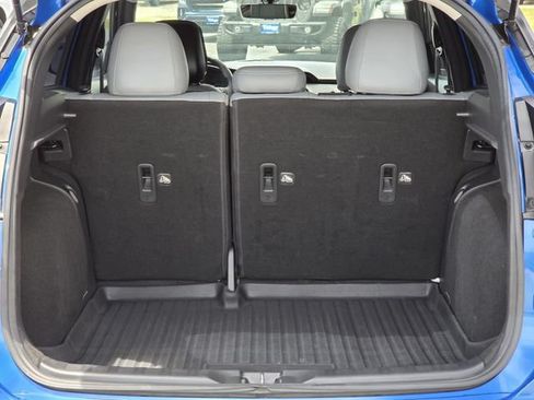 Used 2022 Nissan Kicks SR w/ Premium Package FWD image 9