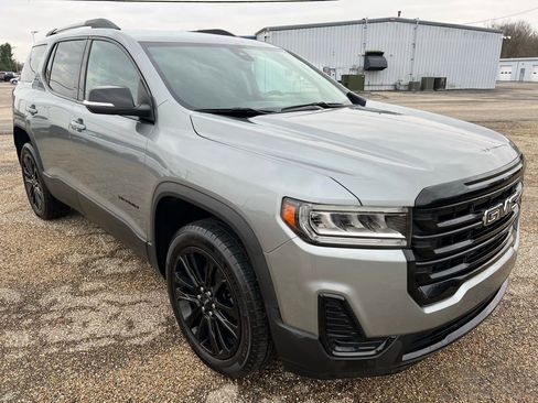 Used 2023 GMC Acadia SLE w/ Driver Convenience Package image 7