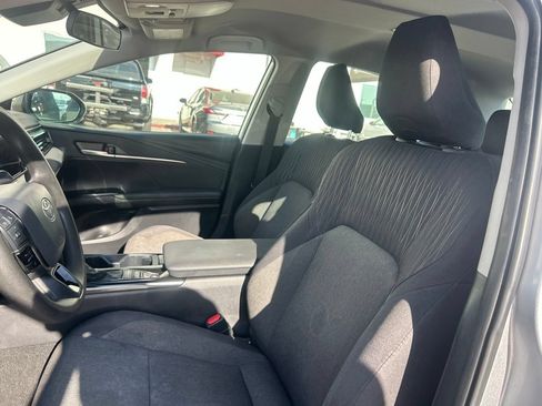 Used 2025 Toyota Camry LE FWD image 6