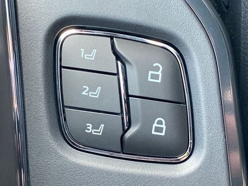 New 2026 Ford F250 Platinum w/ FX4 Off-Road Package AWD/4WD image 33