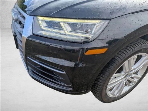 Used 2019 Audi Q5 2.0T Premium Plus w/ Premium Plus Package AWD/4WD image 9