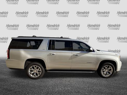 Used 2016 GMC Yukon XL SLT w/ Open Road Package image 11